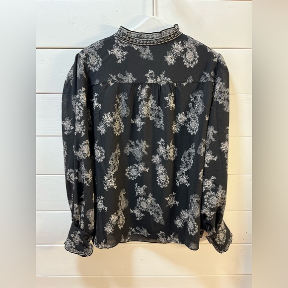 MAX STUDIO LONDON – Black Floral Blouse (1X) - Picture 5 of 11